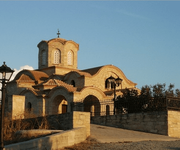 Монастырь Хрисороятисса и монастырь Ираклидий на Кипре 